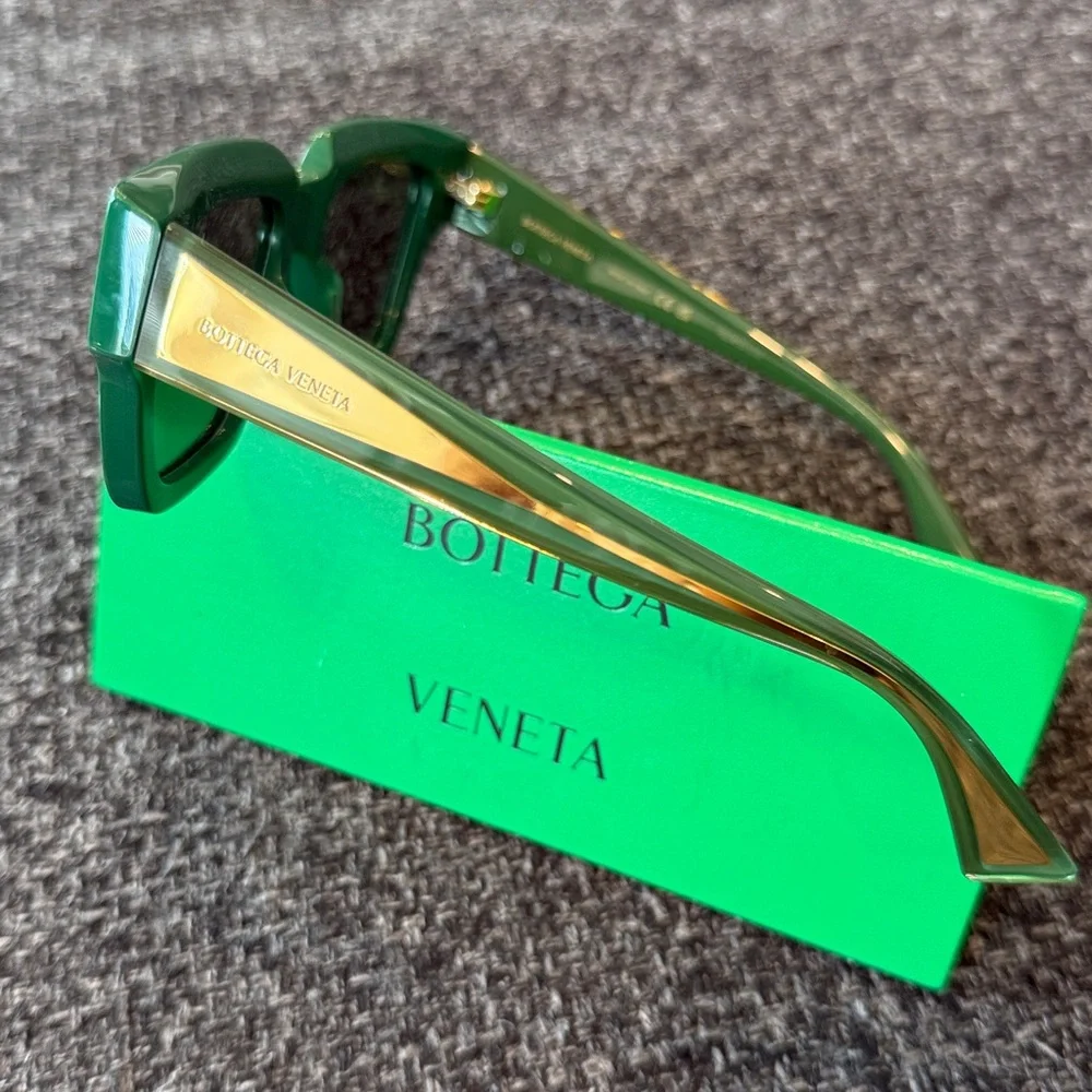 BOTTEGA VENETA Green Acetate BV1276S Square Frame Sunglasses